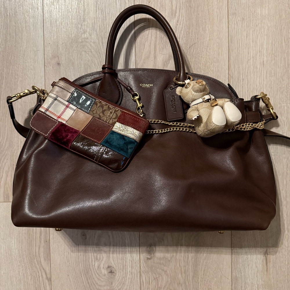 Coach Empire 40